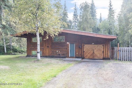 2420 Schutzen St, North Pole, AK, 99705-6311 | Card Image