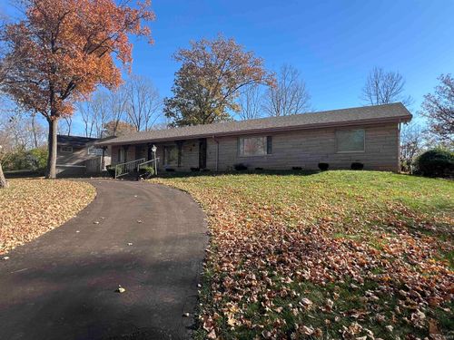 611 Black Rd, New Castle, IN, 47362-5202 | Card Image