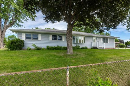 5770 Poppy Garden Road, Colona, IL, 61241 | Card Image