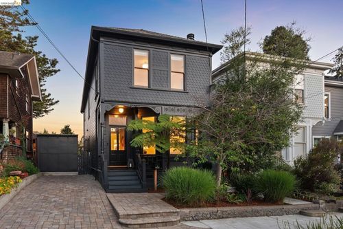 2222 Blake St, Berkeley, CA, 94704-2756 | Card Image
