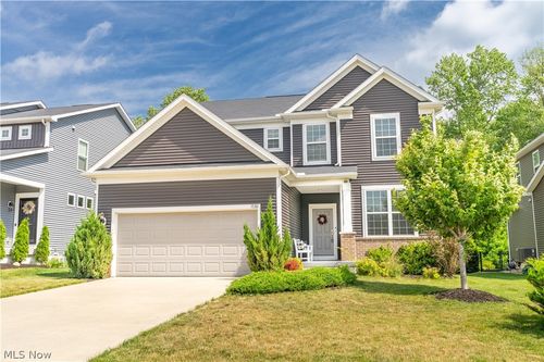 1720 Cobham Ln, Wadsworth, OH, 44281-5203 | Card Image