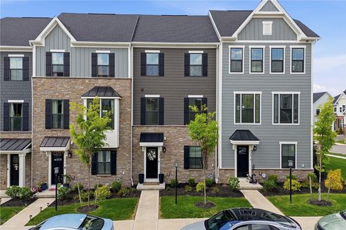 164 Marketplace Ave, Coraopolis, PA, 15108-9705 | Card Image