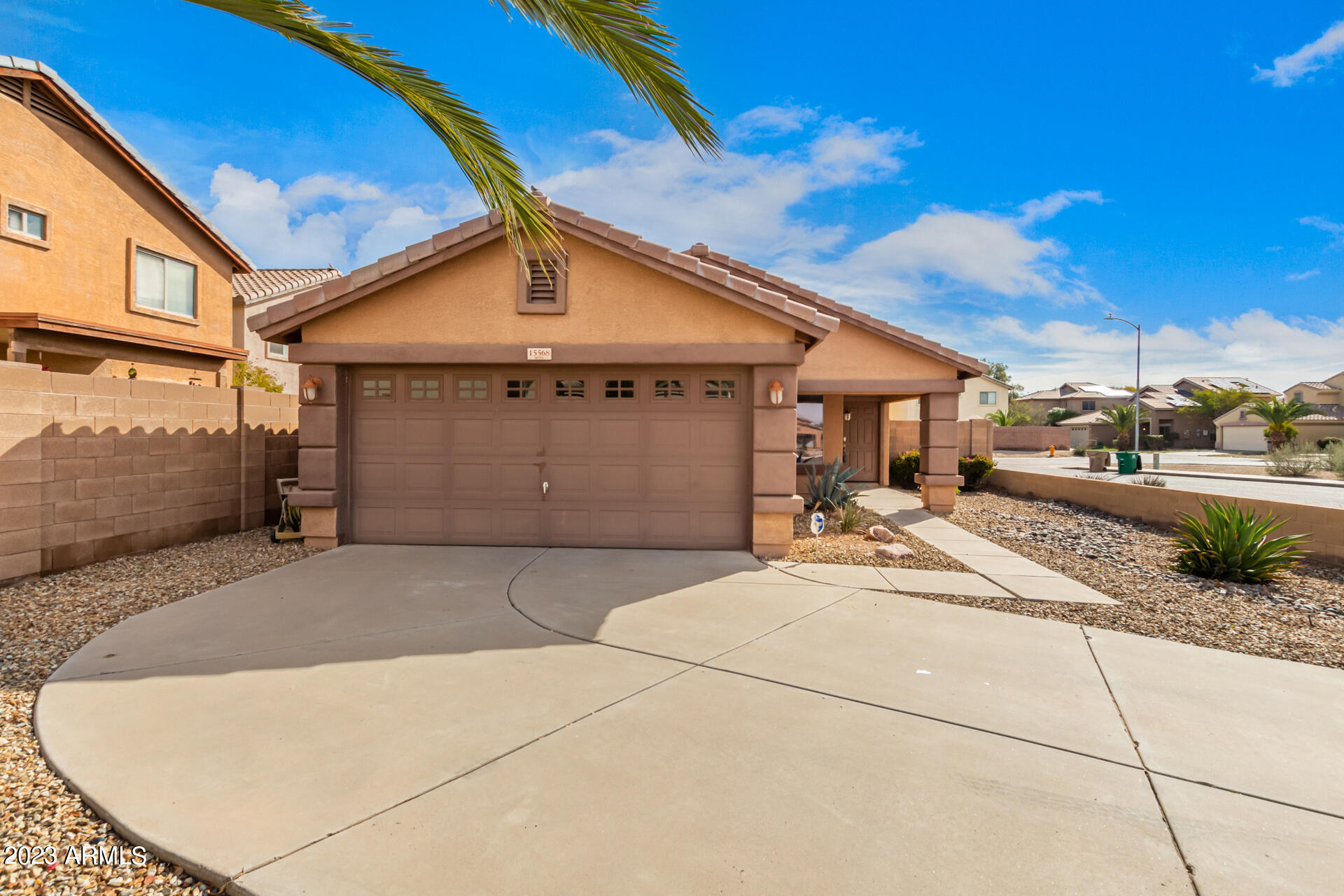 15568 W Durango Street, Sold in Goodyear - Zoocasa