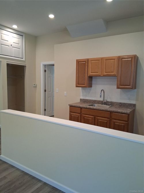 5485 Expressway Dr N, Holtsville, NY, 11742-1311 | Card Image