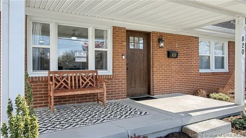 820 Watt St, Jeffersonville, IN, 47130-3814 | Card Image
