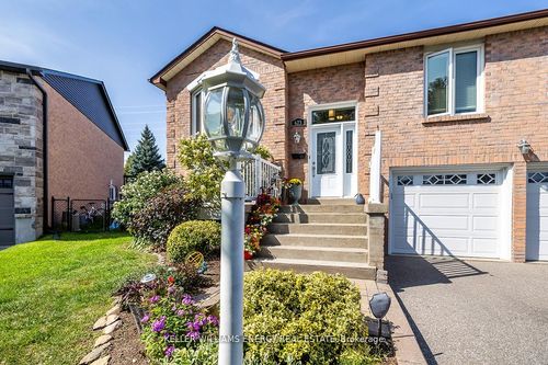 623 Dunrobin Crt, Oshawa, ON, L1J7P2 | Card Image