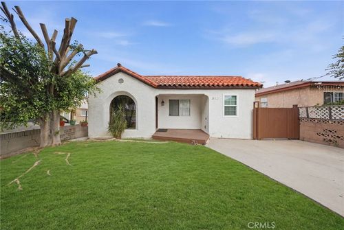 1311 W R St, Wilmington, CA, 90744-1240 | Card Image