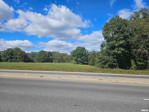 0000 W Main St, Benton, IL, 62812 | Card Image