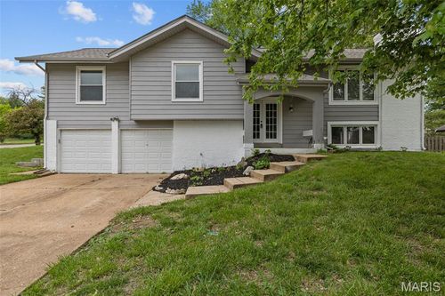 12897 Nimes Dr, Creve Coeur, MO, 63141-6246 | Card Image