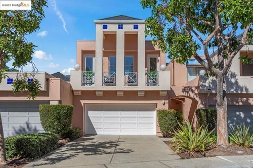 803 Lakeshore Dr, Redwood City, CA, 94065-1738 | Card Image