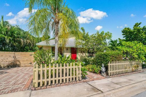 717 N L St, Lake Worth Beach, FL, 33460-2632 | Card Image