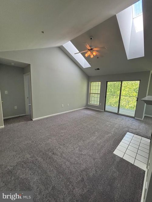 304-4409 Silverbrook Ln, OWINGS MILLS, MD, 21117-4999 | Card Image