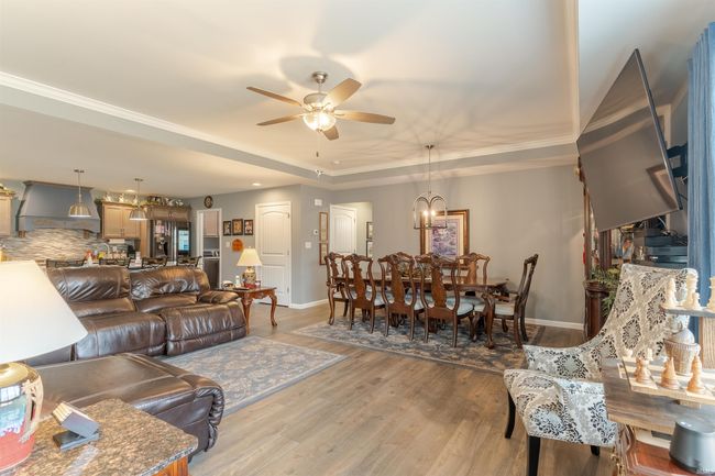 B - 5322 Dauby Dr, Condo with 3 bedrooms, 2 bathrooms and null parking in Evansville IN | Image 5