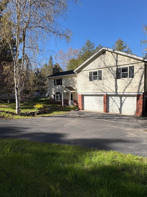 110 S Intermediate Lake Rd, Central Lake, MI, 49622-9560 | Card Image
