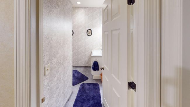 LL Bathroom | Image 31