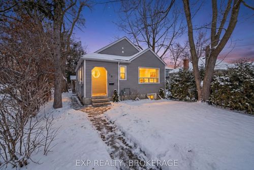 19 Scott St, Kingston, ON, K7L1L3 | Card Image