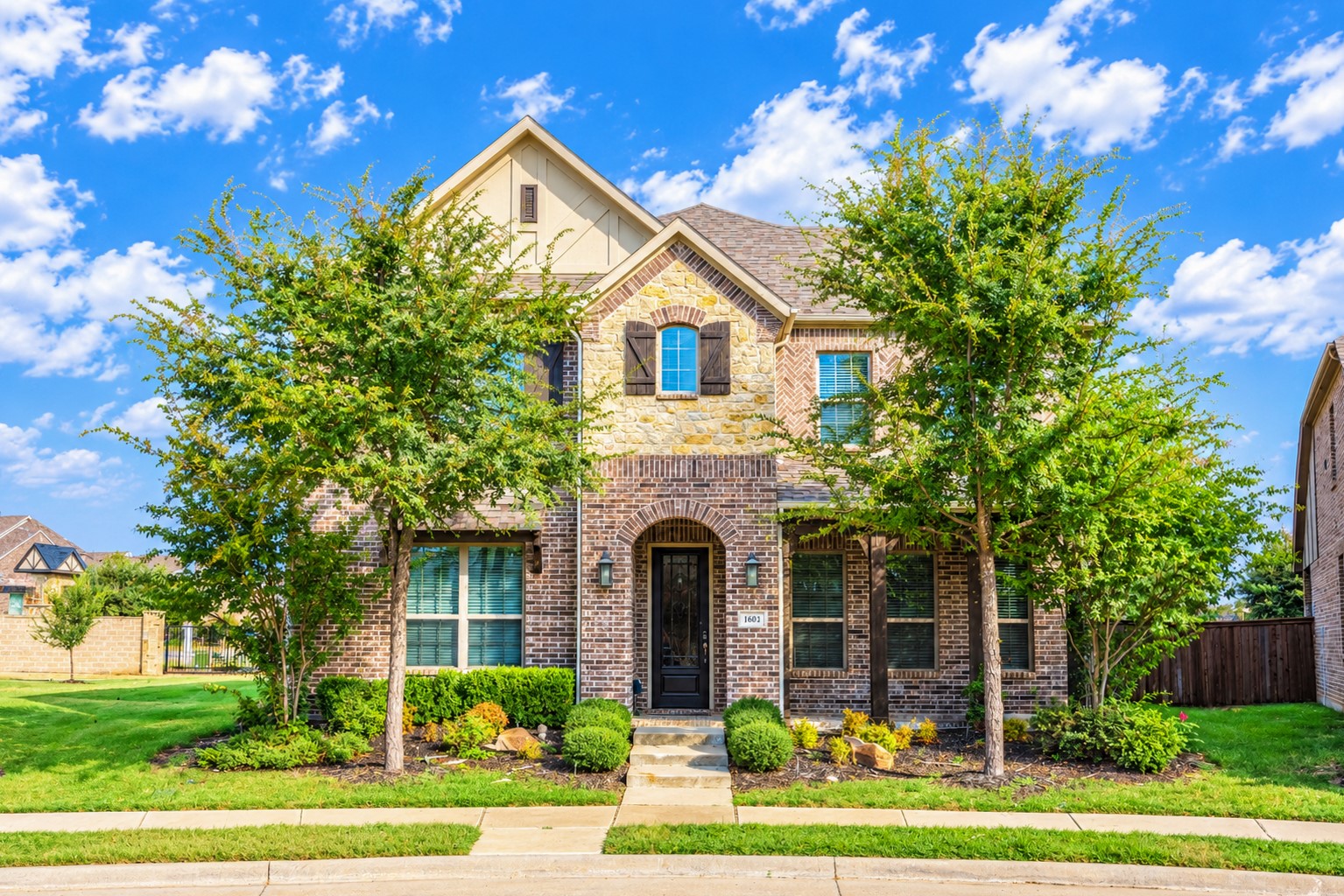 Residential Lease in Farmers Branch
