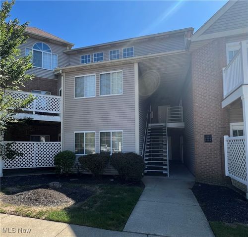 apt-a-320 Village Pointe Dr, Akron, OH, 44313-7446 | Card Image