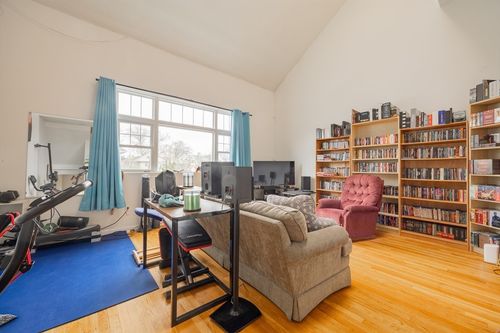 131-131 Glenville Ave, Boston, MA, 02134-3305 | Card Image