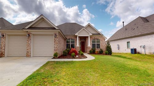 720 Hedgefield Way, Prattville, AL, 36066-1104 | Card Image