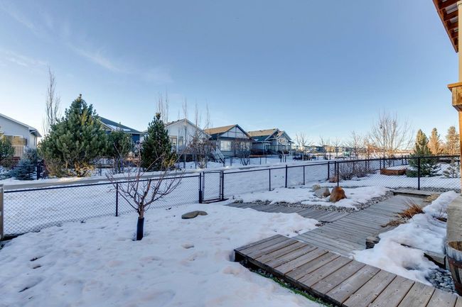 8 Drake Landing Street, House other with 3 bedrooms, 3 bathrooms and 4 parking in Okotoks AB | Image 35