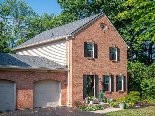 10837 Fallsington Ct, Blue Ash, OH, 45242-4233 | Card Image