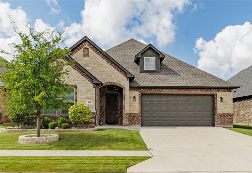 156 Windy Glen Dr, Decatur, TX, 76234-4226 | Card Image