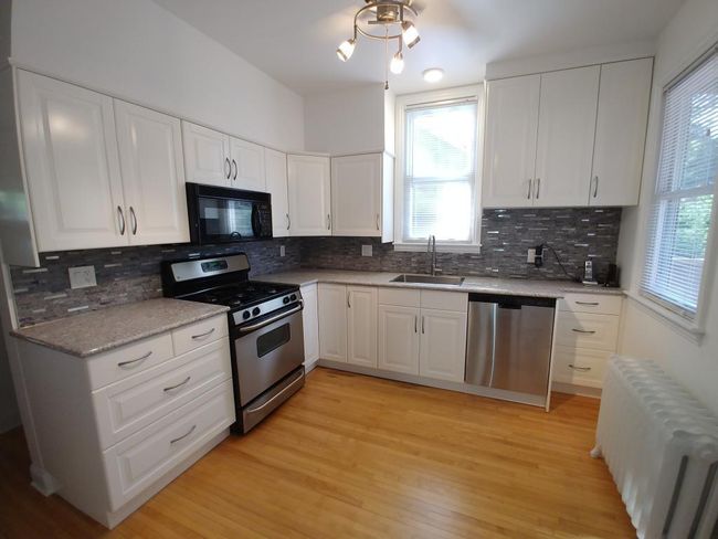 1210 W 32 Nd St, House other with 3 bedrooms, 2 bathrooms and null parking in Minneapolis MN | Image 5