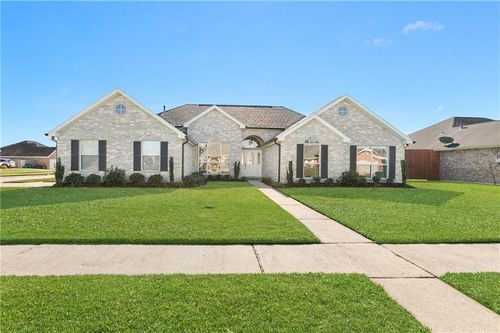 101 Nicole Dr, La Place, LA, 70068-6480 | Card Image