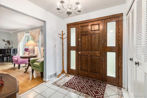 3420 Sussex Ct, Ann Arbor, MI, 48108-1743 | Card Image