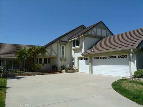 411 Newcastle St, Thousand Oaks, CA, 91361-1339 | Card Image