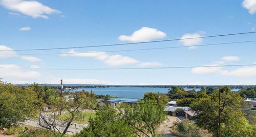 126 Inspiration Dr, Sunrise Beach, TX, 78643-9390 | Card Image