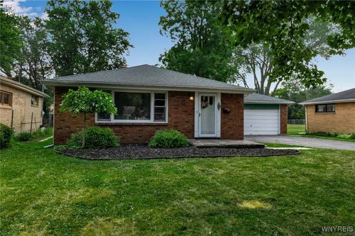 89 Woodlane Dr, West Seneca, NY, 14224-2739 | Card Image