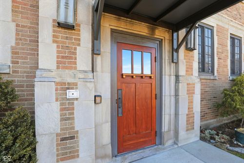 3b-825 N Delaware St, Indianapolis, IN, 46204-1141 | Card Image