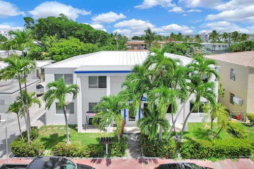 725 81st St, Miami Beach, FL, 33141-1522 | Card Image