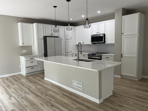 3288 137th St W, Rosemount, MN, 55068-4742 | Card Image