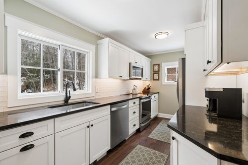 366 Knapp Pond Rd, Cavendish, VT, 05142-9662 | Card Image