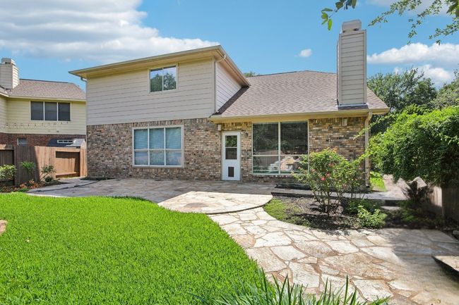 Step outside to a backyard oasis—your private sanctuary. | Image 30