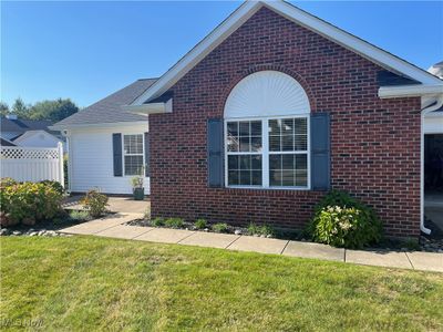 1909 Marsh Lane, Condo with 2 bedrooms, 2 bathrooms and null parking in Painesville Township OH | Image 2