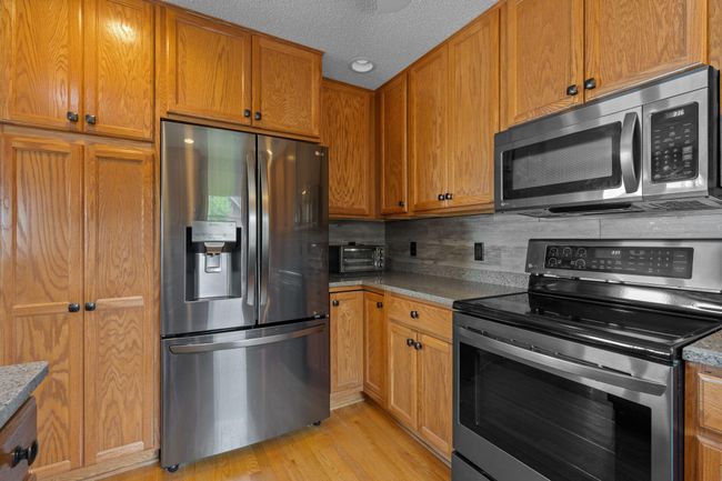 29-web-or-mls-20111-cedar-lake-trail.jpg | Image 29