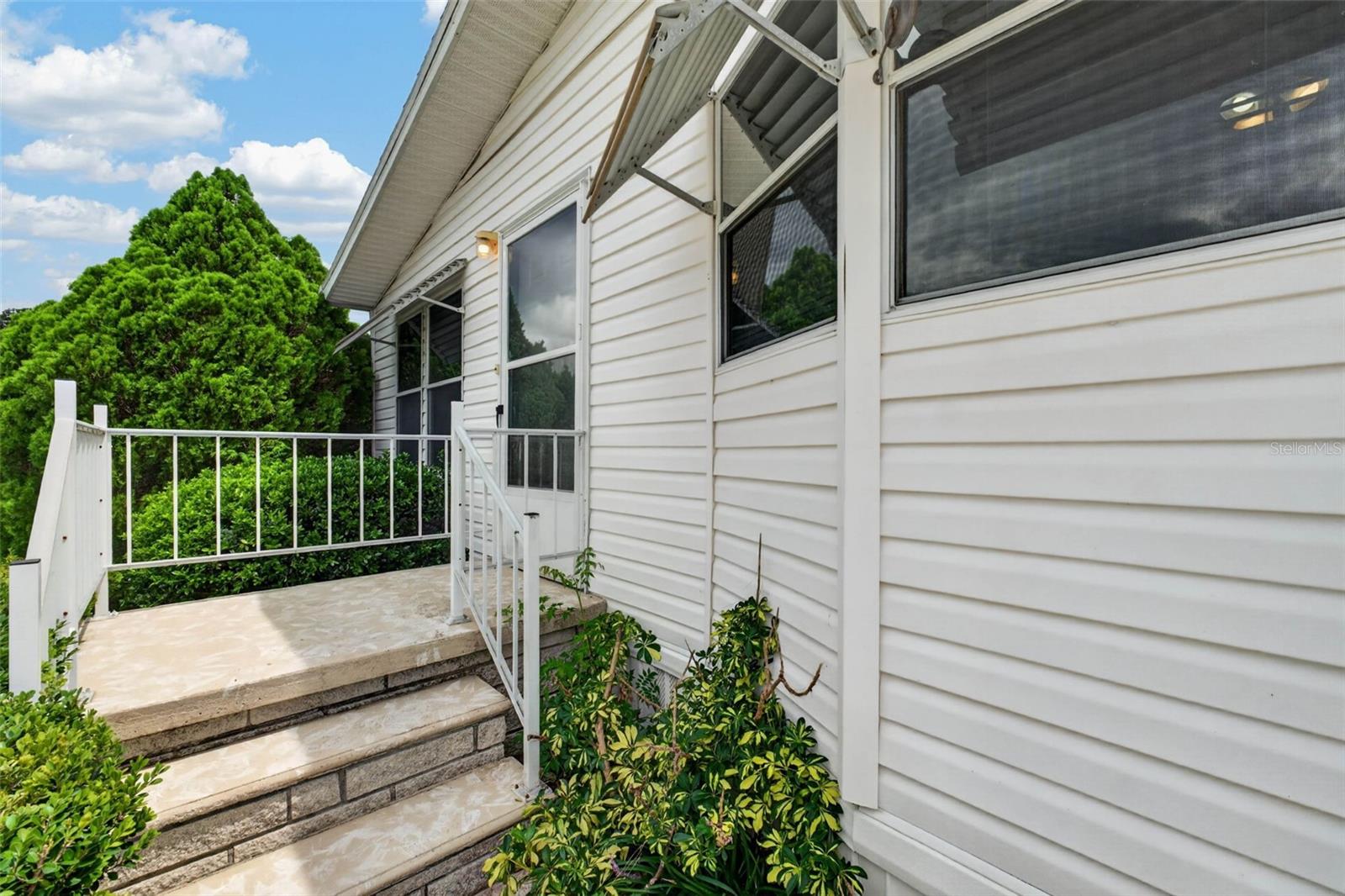 Residential in ZEPHYRHILLS 5