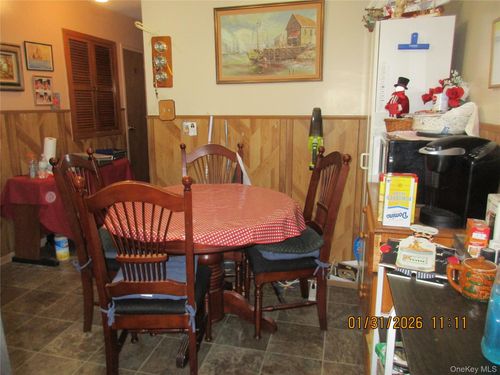 62-37 69th Pl, Middle Village, NY, 11379-1107 | Card Image