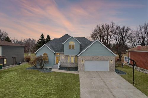 1543 14th Ave N, Wahpeton, ND, 58075-5012 | Card Image