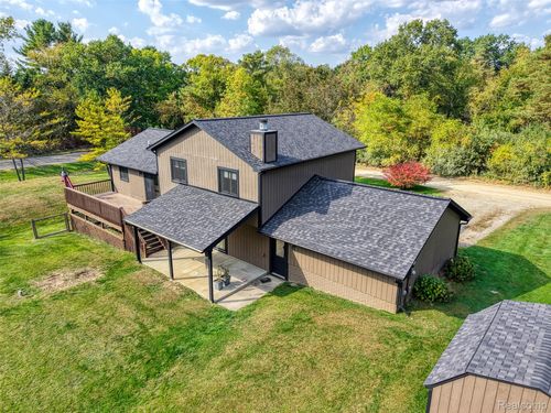 3020 Brookline Dr, Howell, MI, 48843-9724 | Card Image