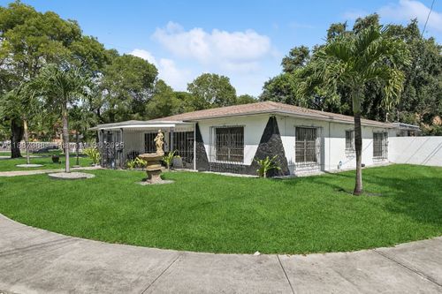 469 Nw 69th St, Miami, FL, 33150-3962 | Card Image