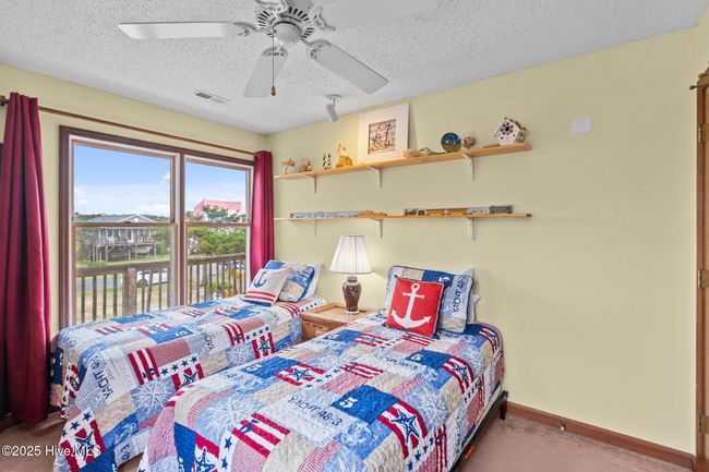210 W Beach Dr, House other with 4 bedrooms, 2 bathrooms and null parking in Oak Island NC | Image 31
