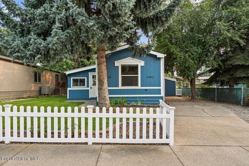 1942 W Dartmouth Cir, Coeur D Alene, ID, 83815-9461 | Card Image