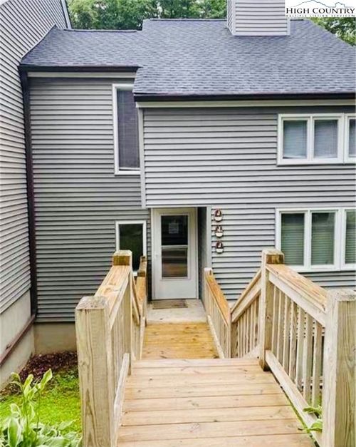 j-50-165 Briarcliff Rd, Beech Mountain, NC, 28604-8031 | Card Image