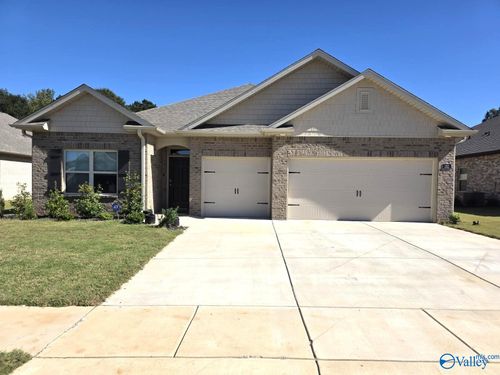 352 Castlepath Dr Sw, Madison, AL, 35756-2627 | Card Image