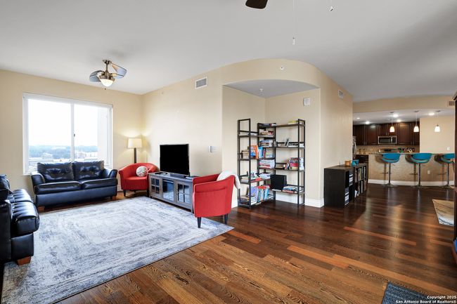 APT-703 - 215 Center St, Condo with 2 bedrooms, 3 bathrooms and null parking in San Antonio TX | Image 11